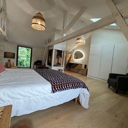 Demeure De Charme Vue Riviere Perigueux Piscine Parking Bed and Breakfast Eksteriør billede